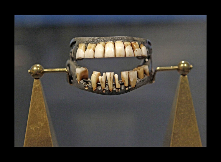 George Washington&rsquo;s Teeth. George Broome.
On display at the North Carolina Museum of History in Raleigh.
